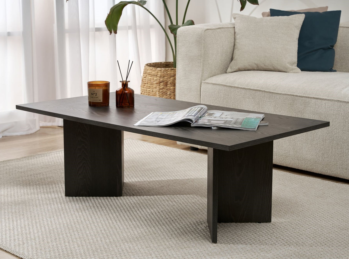 Asymmetric Table - LOG-8096