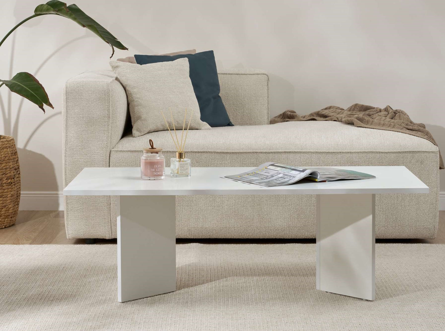 Asymmetric Table - LOG-8096
