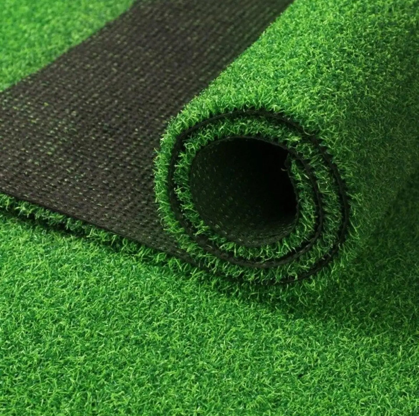 High-Quality Artificial Grass - 20mm